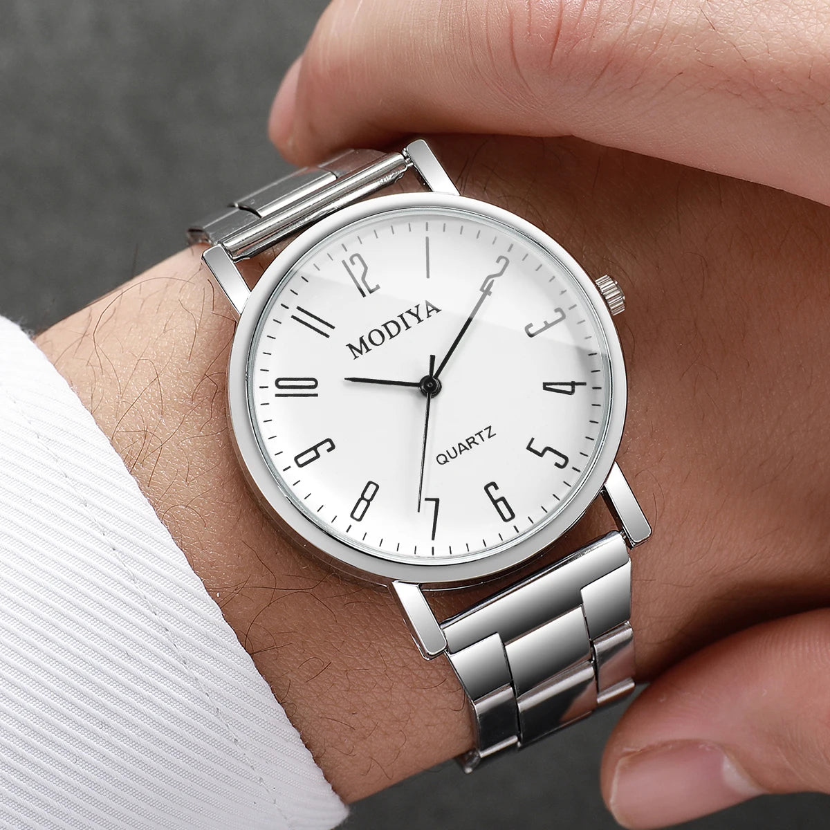 2 pièces/lot Montres homme d'affaires Montre analogique à quartz à la mode Reloj Hombre (sans boîte)