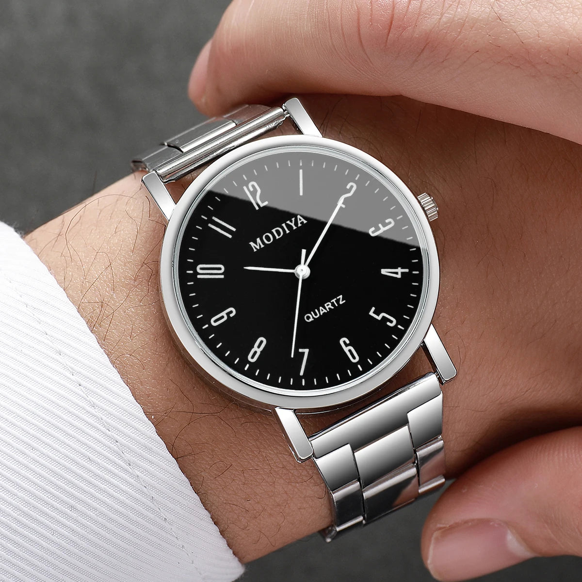 2 pièces/lot Montres homme d'affaires Montre analogique à quartz à la mode Reloj Hombre (sans boîte)